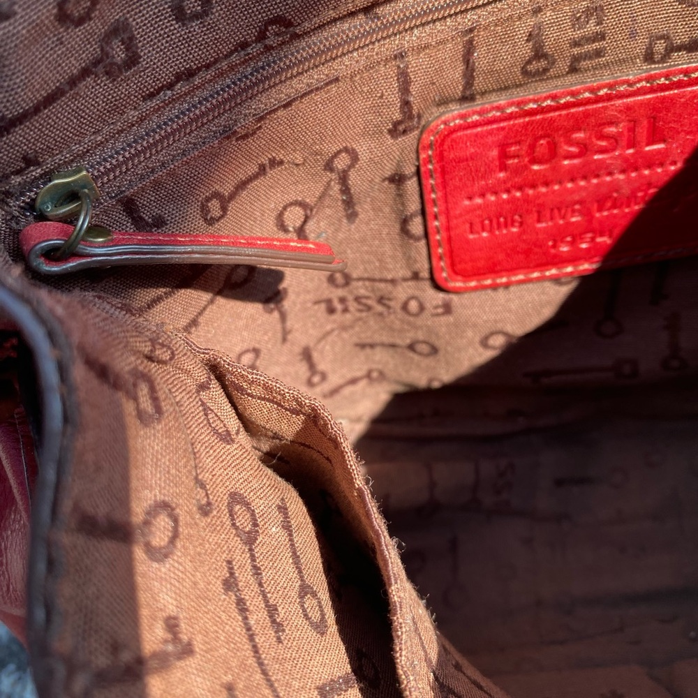 Fossil Long Live Vintage 1954 Red Leather Crossbody Bag - Picture 7 of 12